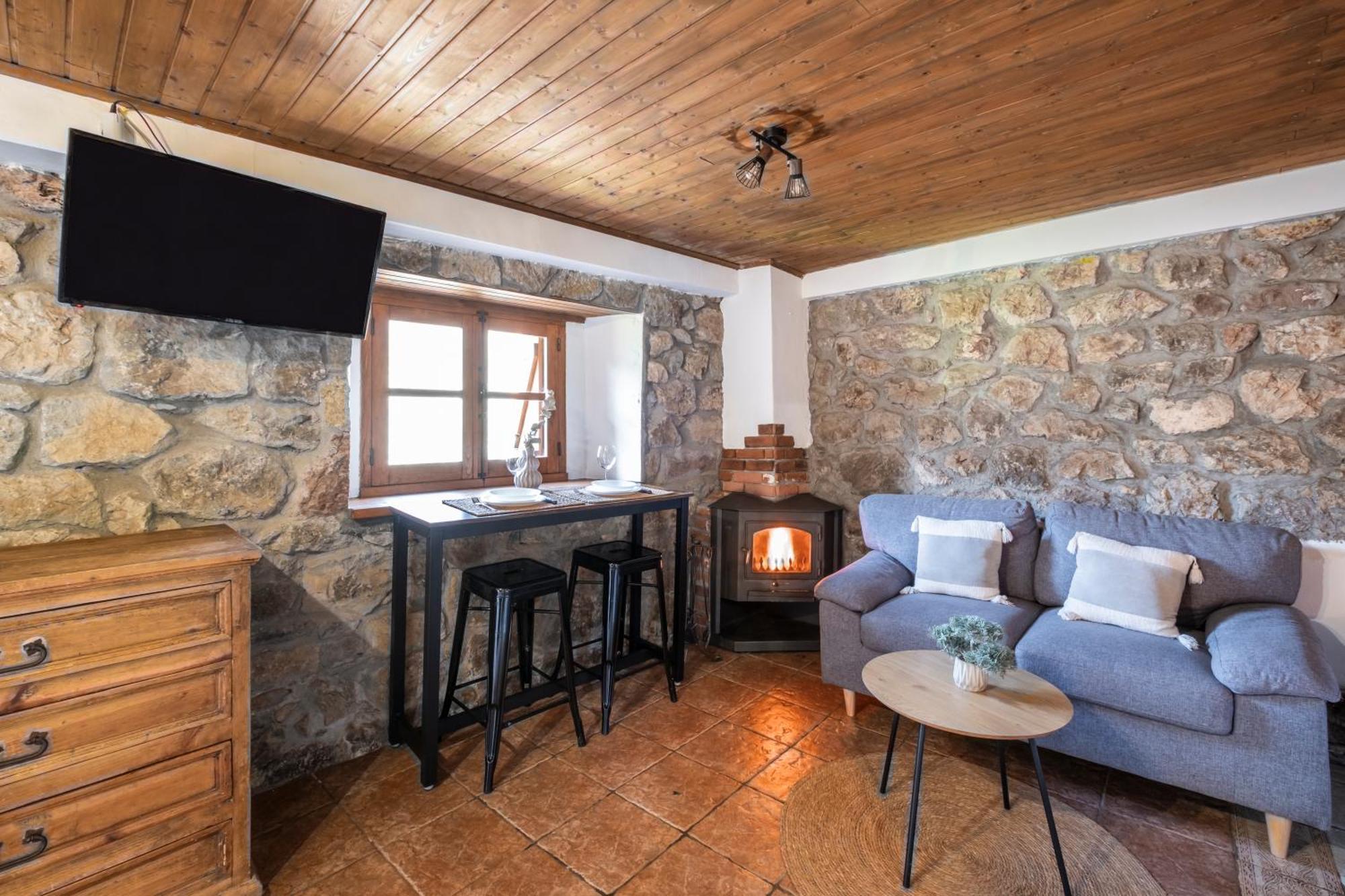 Apartamentos Rurales La Laguna Somiedo Valle de Lago Экстерьер фото