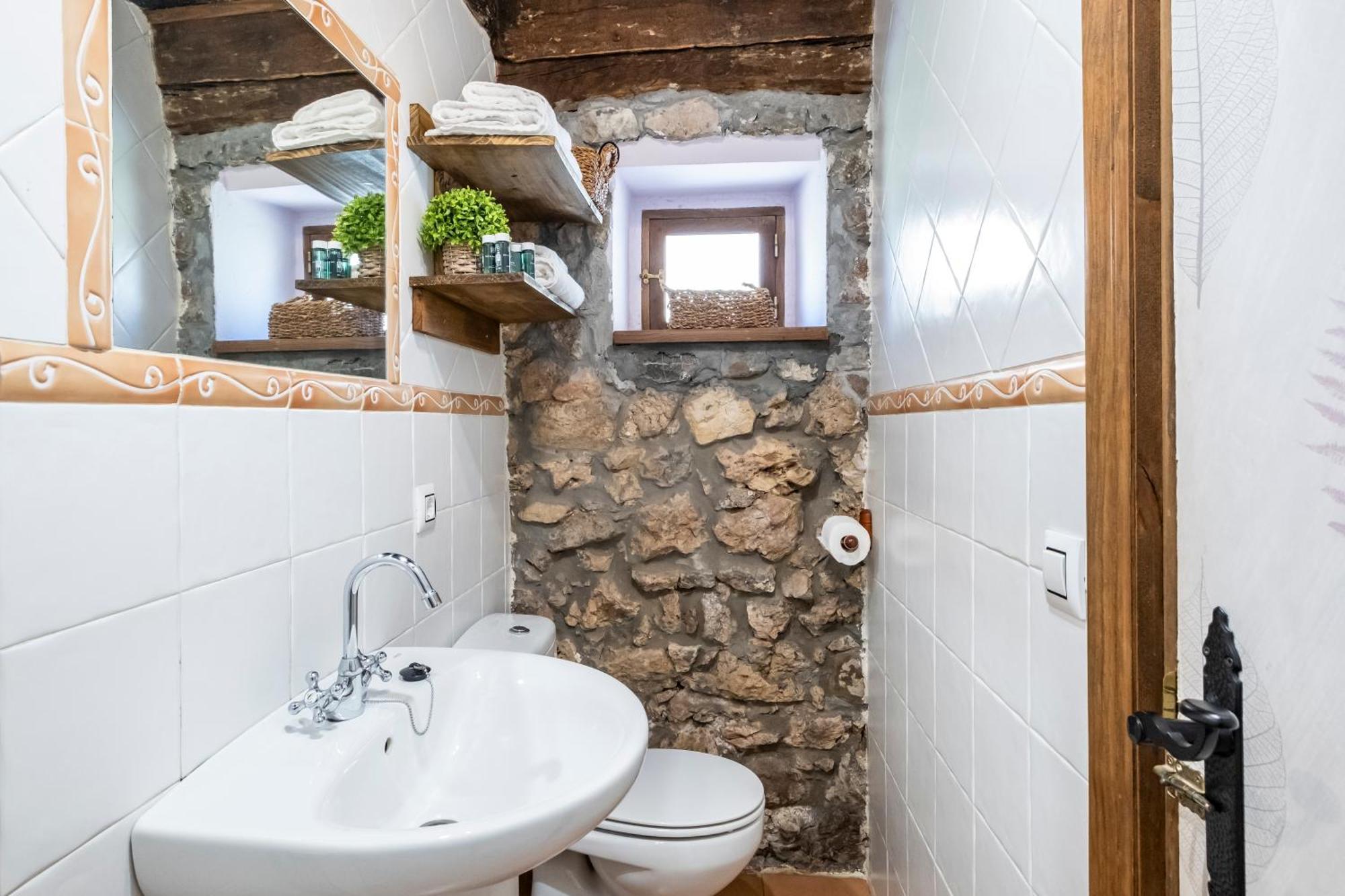 Apartamentos Rurales La Laguna Somiedo Valle de Lago Экстерьер фото